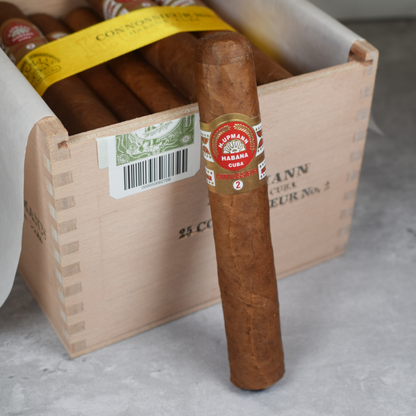 H. Upmann Connossieur No.2